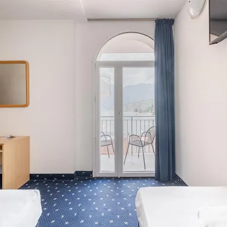Ifigenia 3* Torbole Sul Garda